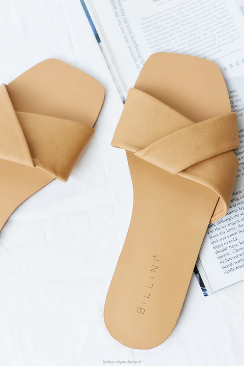 billini oma glijdt door de woestijn Hello Molly T6BF10003 schoenen